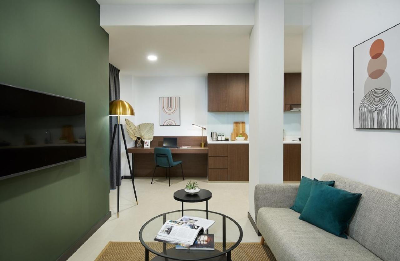 Aparthotel The Initial 3*