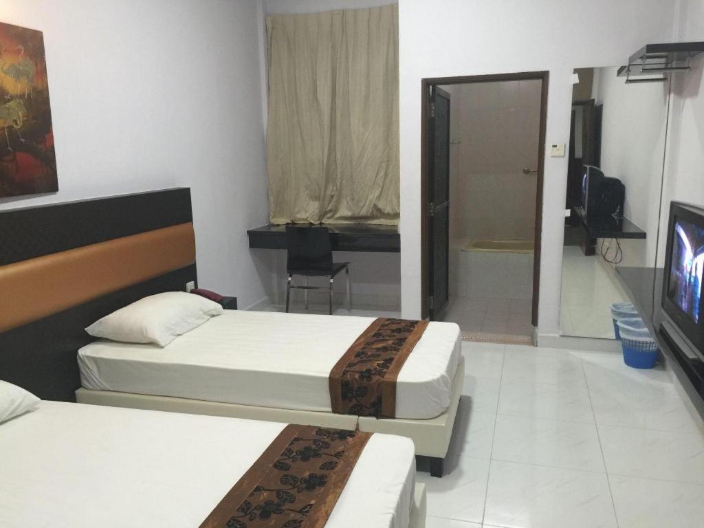 Hotel Lai Ming Cosmoland 3*